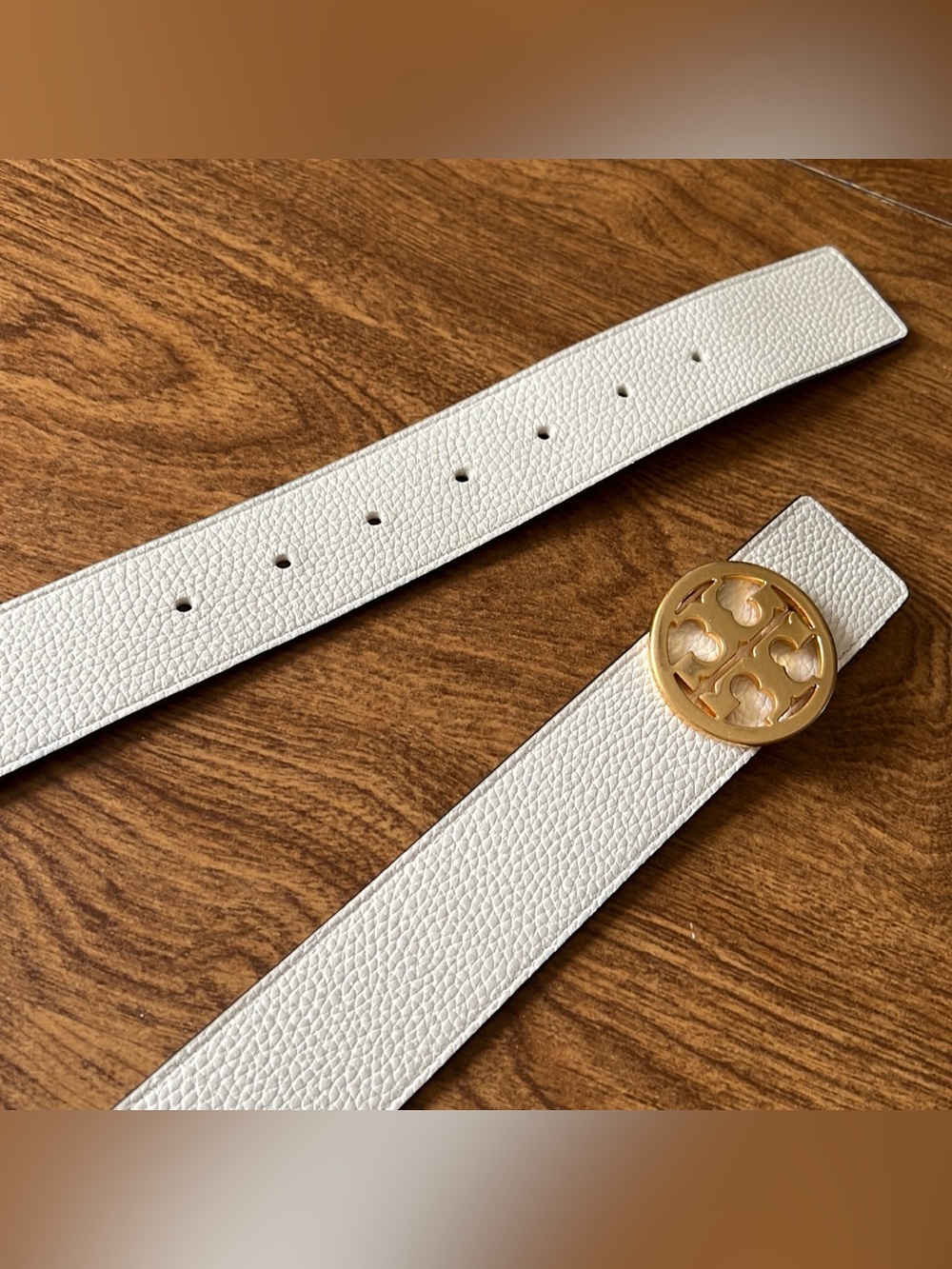 Tory Burch Women’s Cream Leather Reversible Vachetta GoldTone Logo Belt Size M - Picture 8 of 12